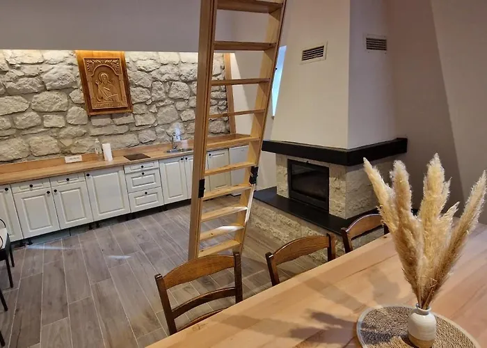 Planinska Kuca 木屋